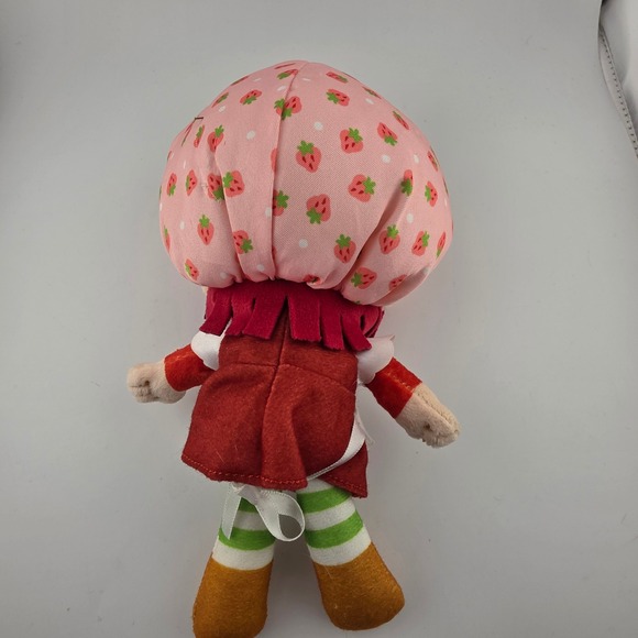 Strawberry Shortcake Plush Doll WildBrain Stuffed Animal Toy used - Picture 3 of 5